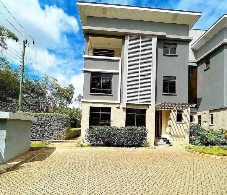 5 Bedroom ALL ensuite Townhouse + DSQ