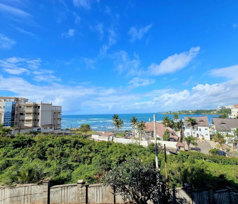 OCEANVIEW 2, 3, 4 & 5 BEDROOM APARTMENTS FOR SALE.