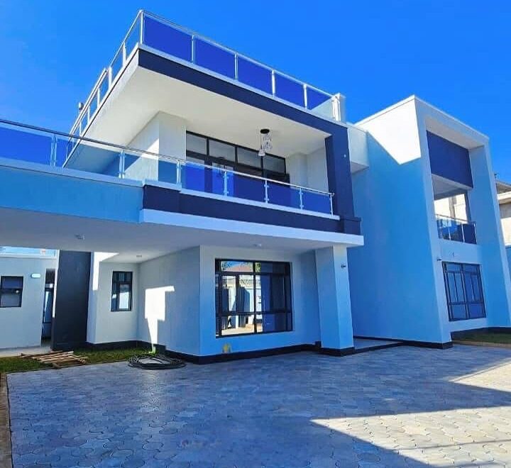 4 Bedroom Maisonette for Sale
