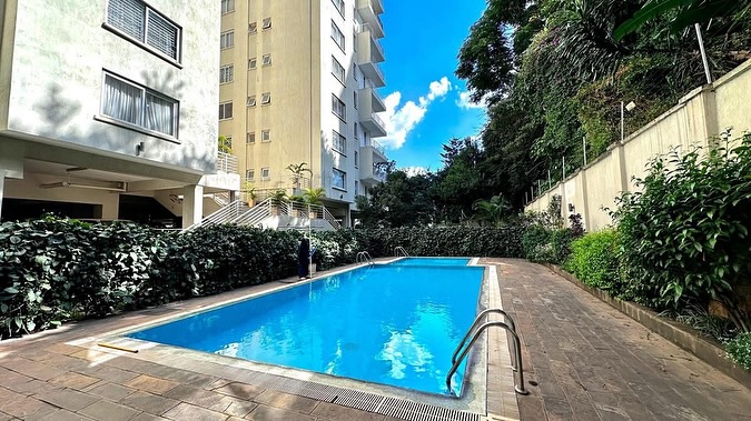 A beautiful, luxurious apartment located in prime area of Lavington with close proximity to Valley Arcade mall, prestigious schools and hospitals.
