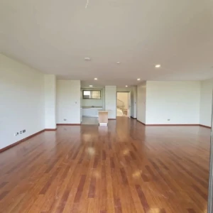 3-bedroom apartment for rent in Parklands 1