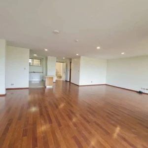 3-bedroom apartment for rent in Parklands 5