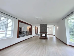 5-bedroom house for rent in Rosslyn 7